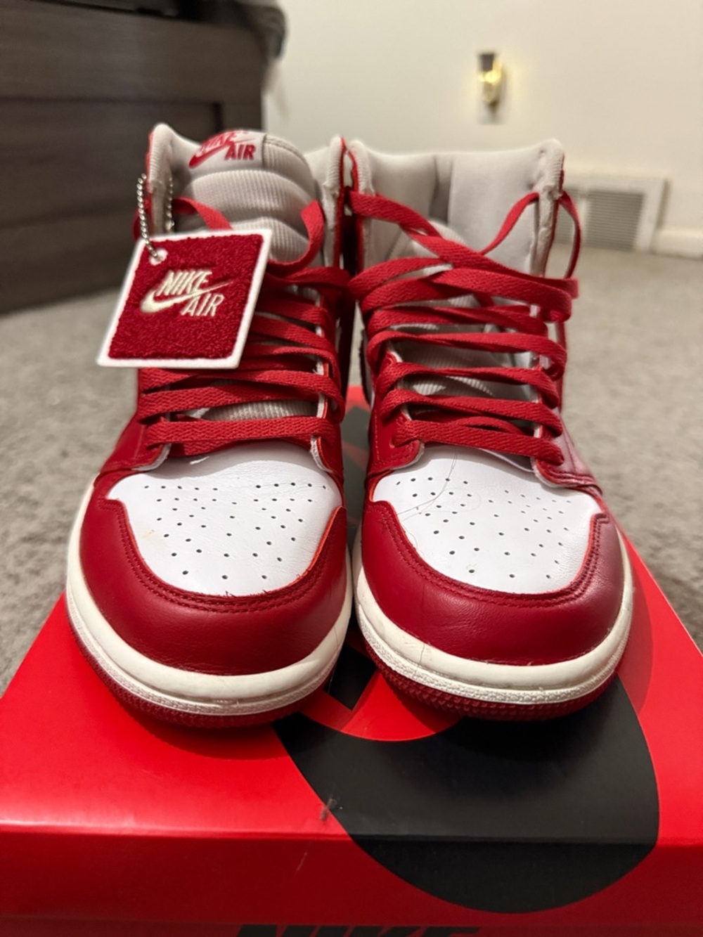 Women’s Air Jordan 1 Retro HI OG size 9 - Picture 4 of 8